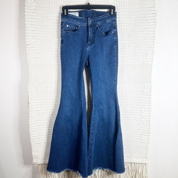 WE THE FREE indigo blue Crvy By Ma Cherie High Waist Flare bell bottom jeans 25 - Picture 1 of 10